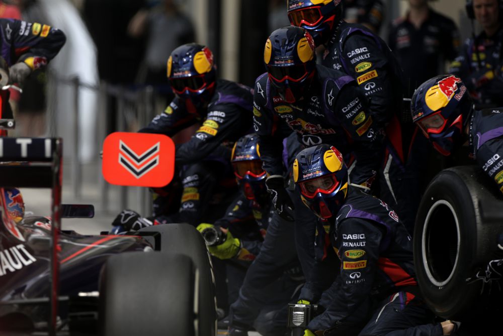 „Pirelli“ Australijos GP lenktynėse prognozuoja 2-3 sustojimus