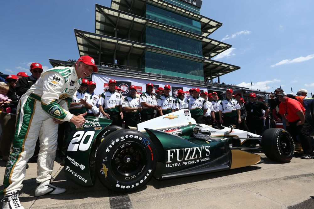 IndyCar. Indianapolyje „pole“ poziciją iškovojo E. Carpenteris