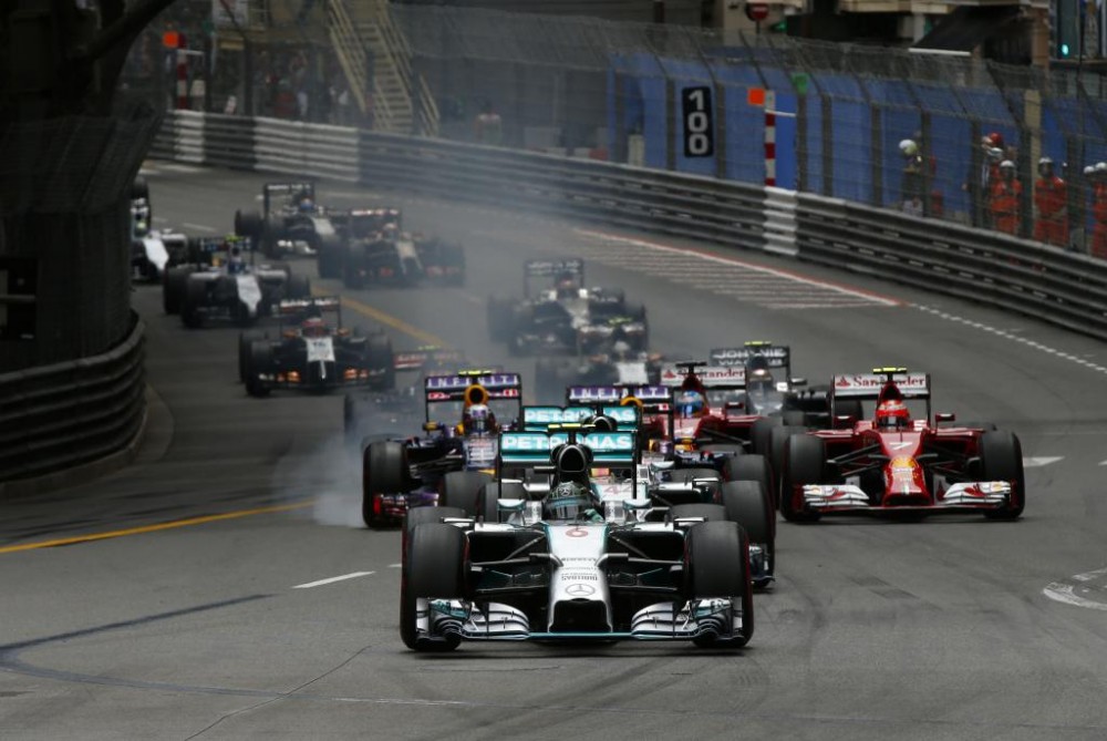 N. Rosbergui ir J. Buttonui nerimą kelia pakartotiniai startai iš vietos