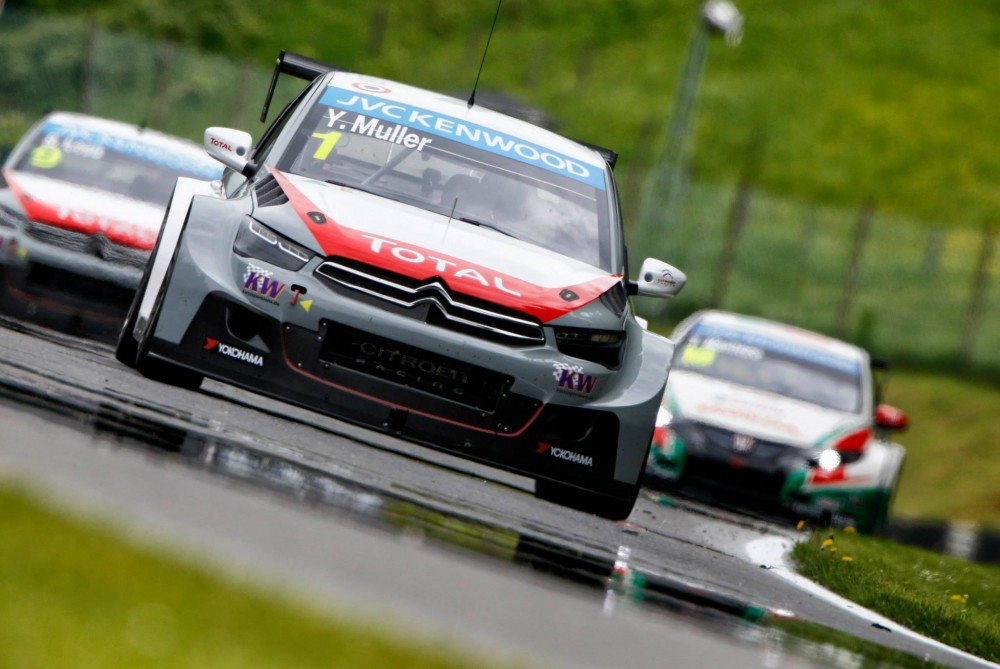 WTCC. Austrijoje nugalėjo Y. Mulleris ir J. M. Lopezas