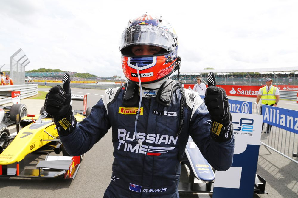 GP2. D. Britanijoje pirmąją pergalę iškovojo M. Evansas