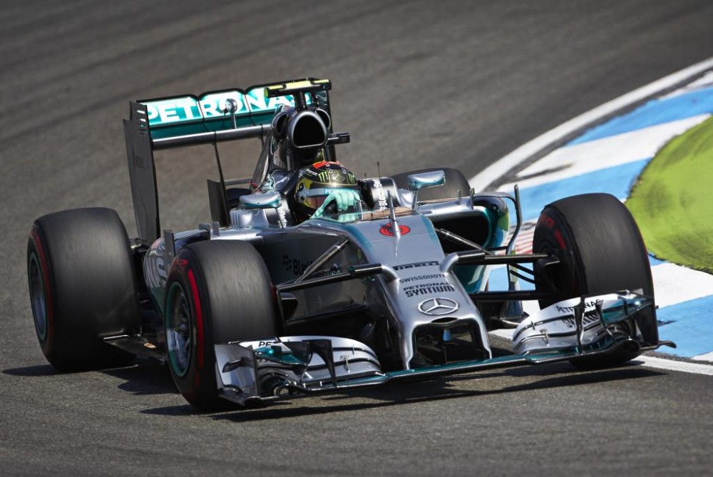 N. Rosbergas: L. Hamiltono avarija nieko nepakeitė