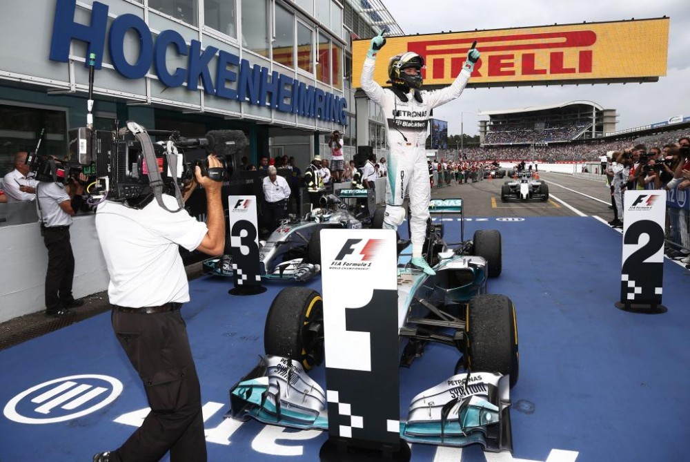 N. Rosbergas triumfavo namų lenktynėse Vokietijoje