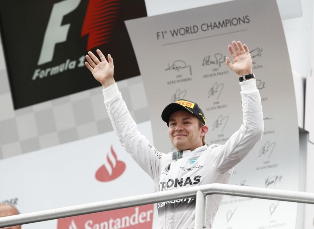 N. Rosbergas nenorėjo trasoje išvysti saugos automobilio