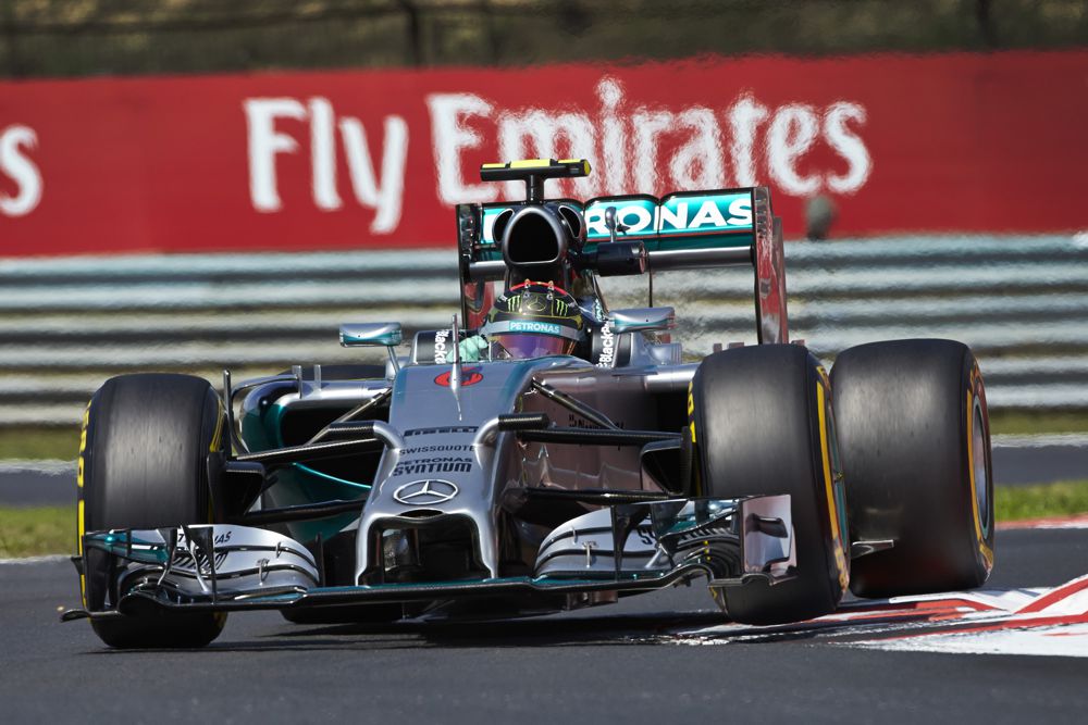 N. Rosbergą nustebino „Mercedes“ persvara prieš varžovus