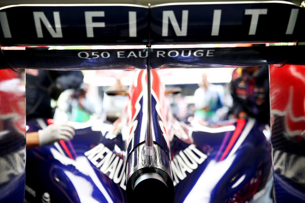 M. Hughesas:  : „Red Bull ir „Renault“ sąjunga artėja prie kracho