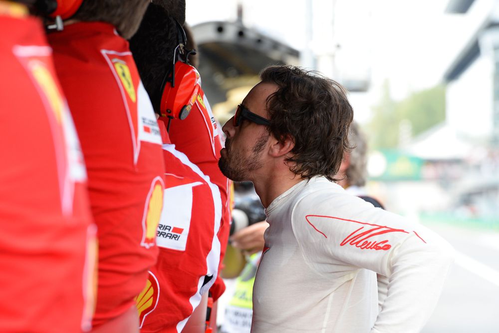 F. Alonso: gandai apie S. Vettelį kenkia „Ferrari“ ekipai