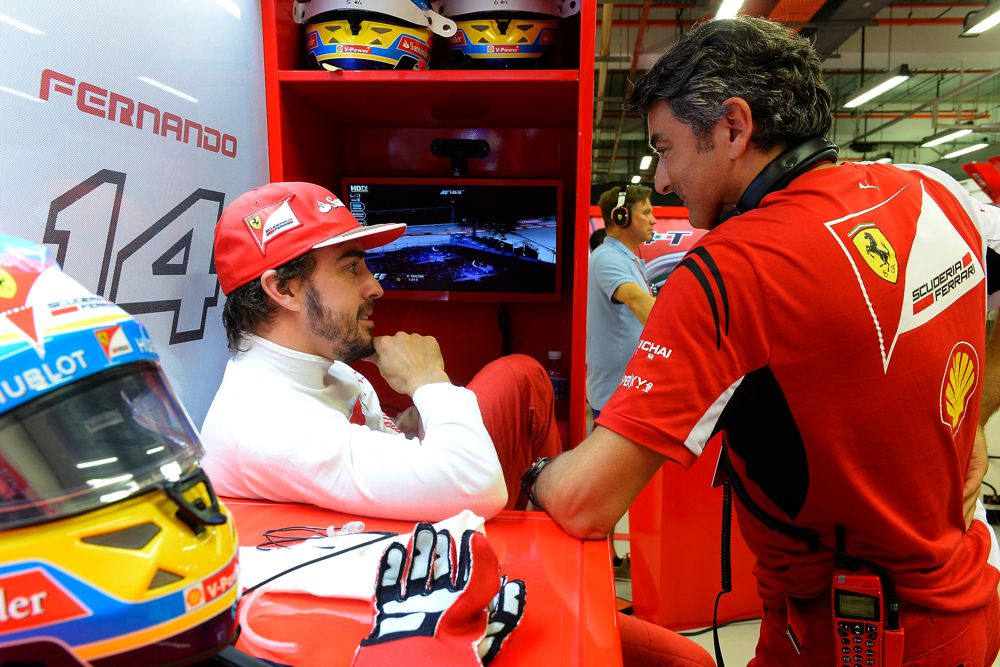 „Honda“ nenuleidžia rankų, „Ferrari“ teigia, kad F. Alonso lieka ekipoje