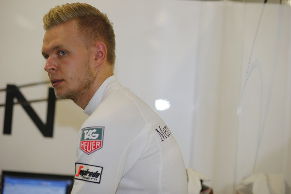 K. Magnussenas nesulaukė žadėtos „McLaren“ pagalbos