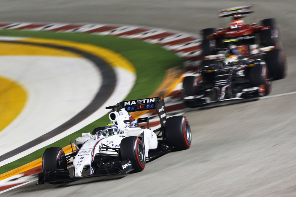 „Williams“ neketina nusileisti „Ferrari“ ekipai