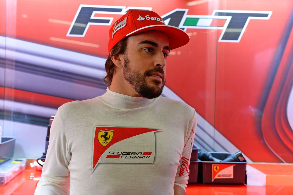 „Mercedes“ svarstys F. Alonso kandidatūrą, jei nesusitars su L. Hamiltonu
