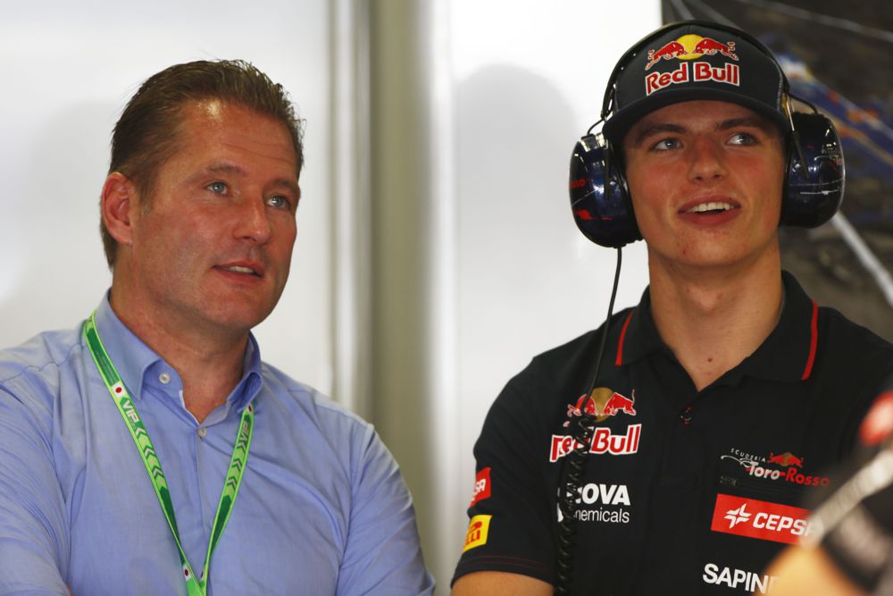 M. Verstappenas pasirinko „Red Bull“ ne dėl vietos F-1 rikiuotėje