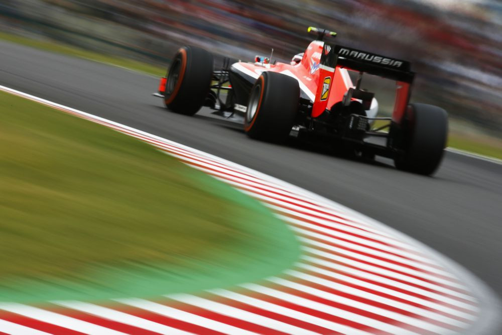 „Manor“ bolidas įveikė avarijos testus