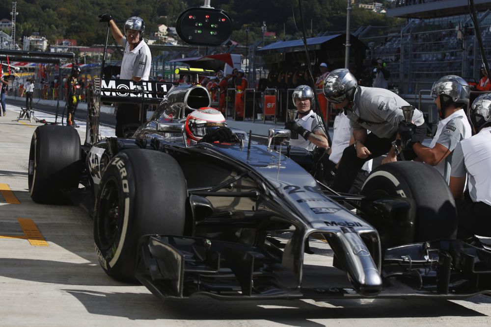 „McLaren“ sezono pabaigai ketina stipriai atnaujinti bolidą