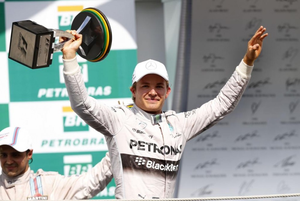 Brazilijoje N. Rosbergas atlaikė L. Hamiltono spaudimą ir iškovojo pergalę