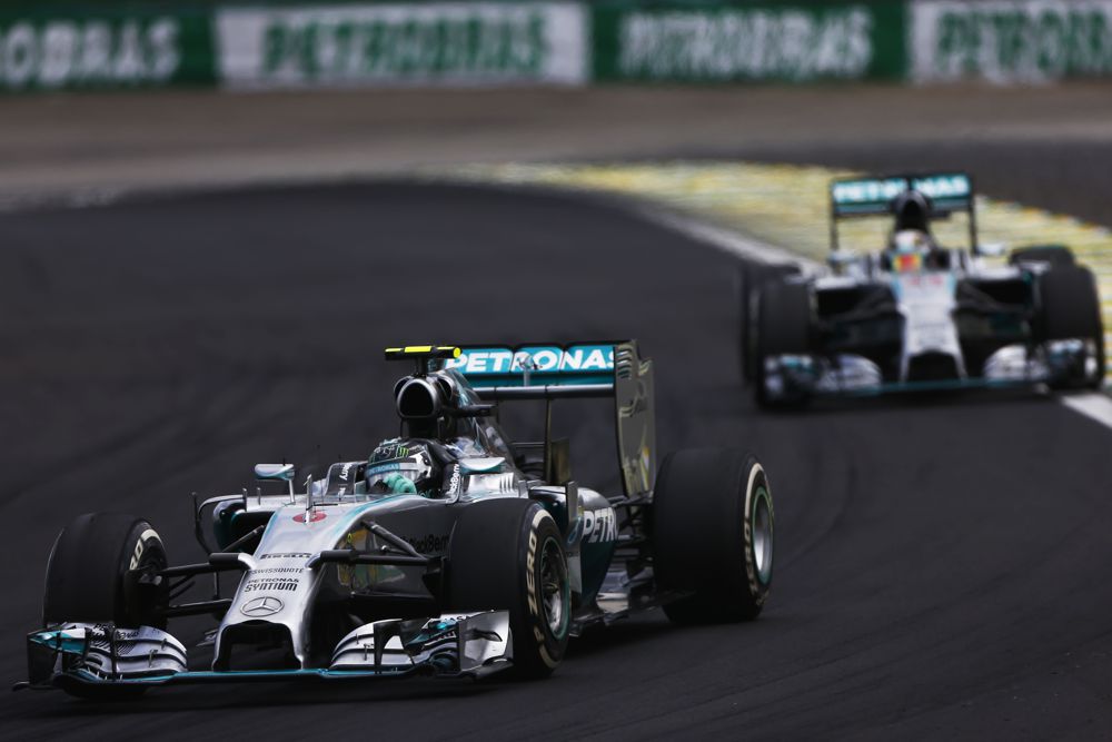 N. Rosbergas: L. Hamiltono klaida suteikia vilčių