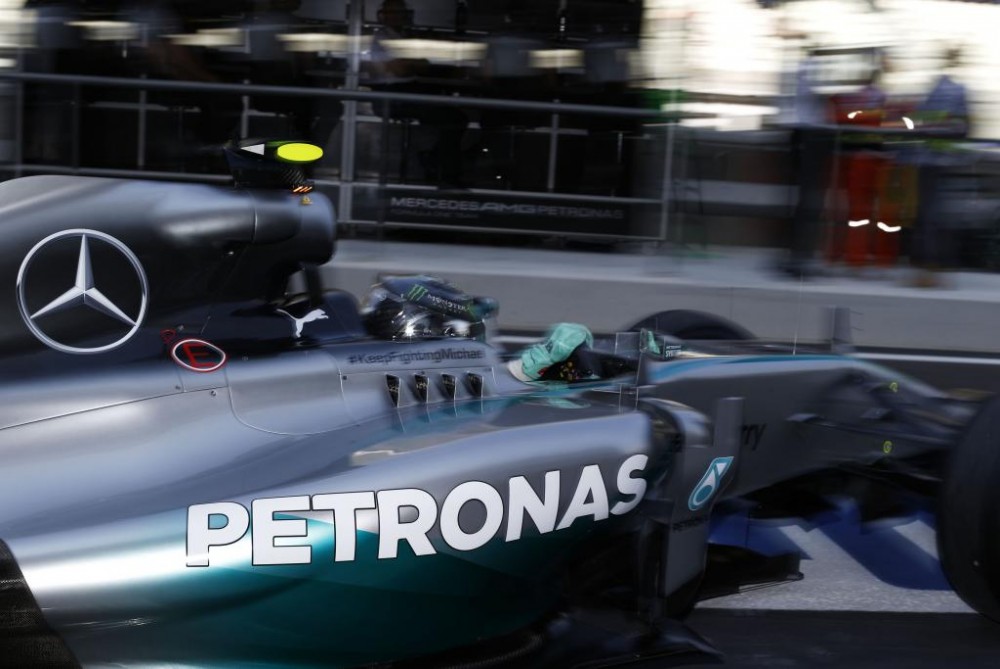 „Mercedes“ jaudinasi dėl techninio patikimumo