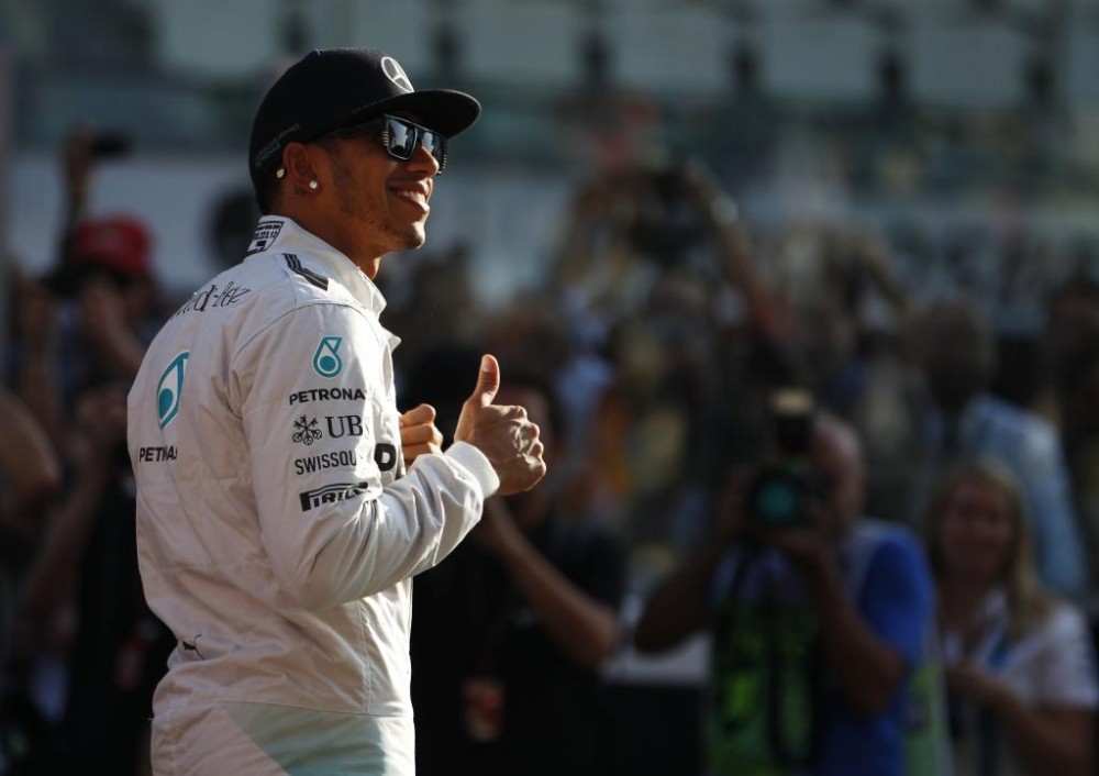 L. Hamiltonas stojo greta geriausių visų laikų lenktynininkų