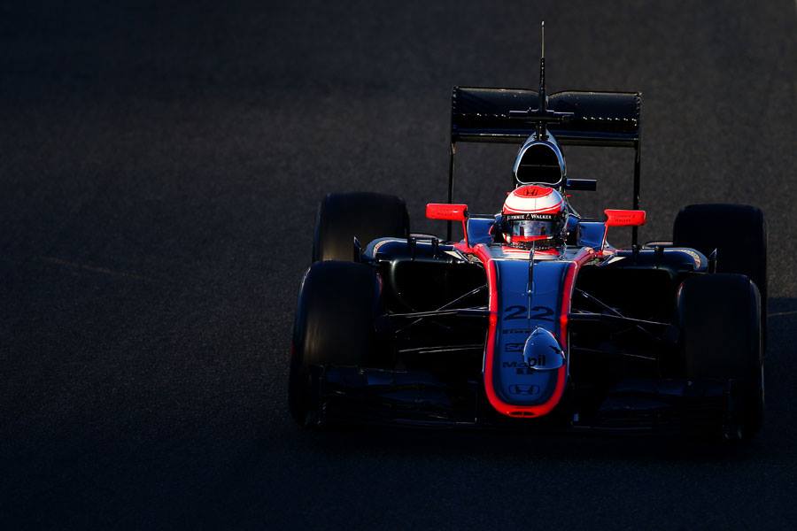 „McLaren“ gali vėl naudoti „blokatorius“