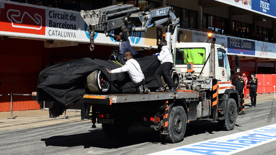 FIA tirs F. Alonso avarijos priežastis