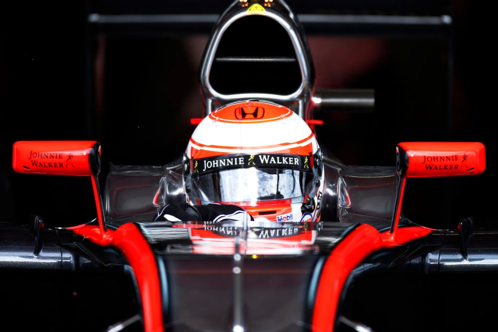 J. Buttonas: „McLaren“ ateityje kovos su „Mercedes“
