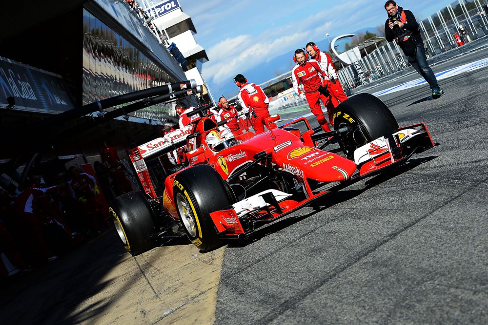 S. Vettelis: Australijoje pirmas dvi pozicijas užims „Mercedes“ pilotai