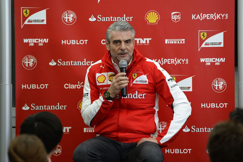 „Ferrari“: K. Raikkoneno vietą norėtų užimti daug pilotų