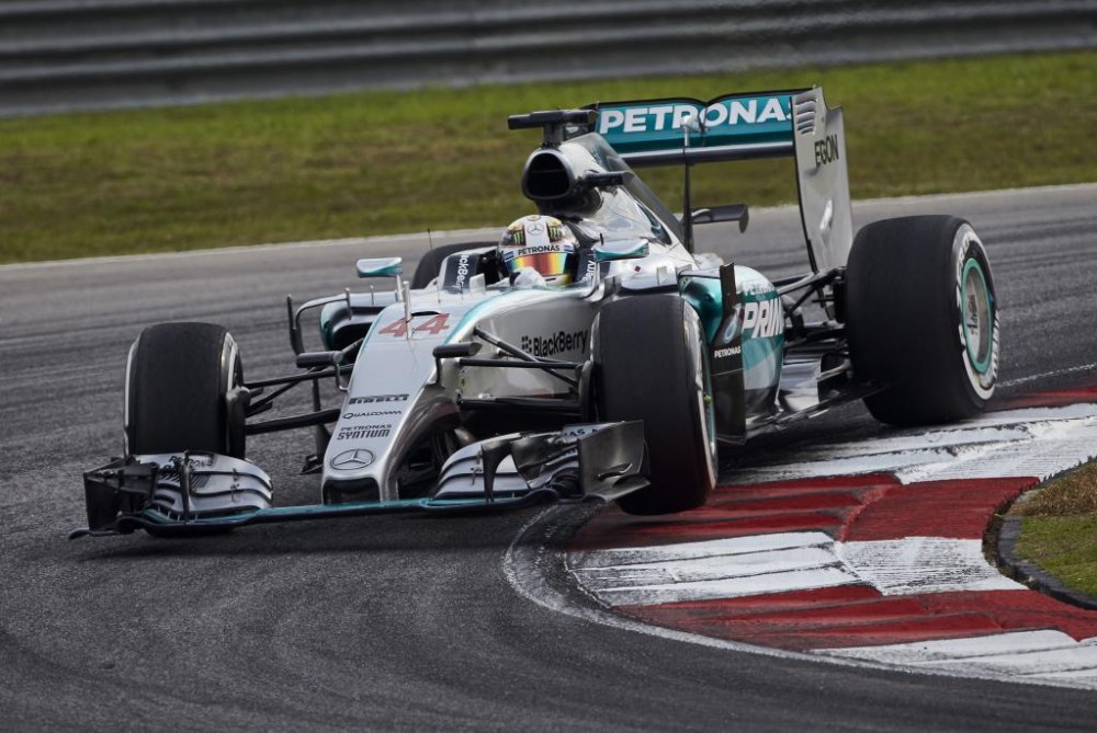 L. Hamiltonas: Malaizijoje „Ferrari“ buvo greitesnė už „Mercedes“