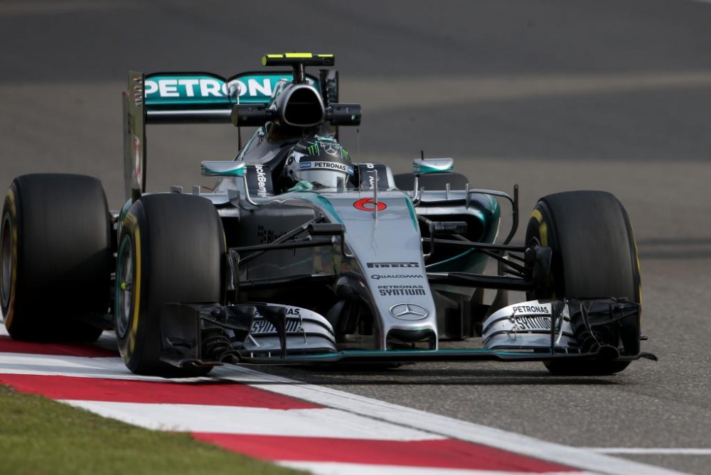 N. Rosbergas baiminasi dėl „Mercedes“ greičio lenktynėse
