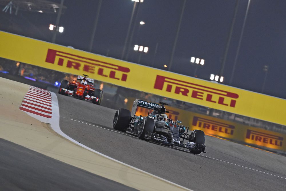 L. Hamiltonas švenčia eilinę pergalę, K. Raikkonenas sugrįžta ant podiumo