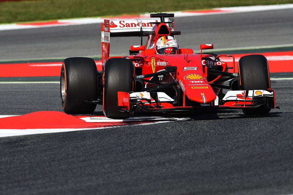 S. Vettelis: „Mercedes“ tempas - prastos naujienos „Ferrari“ ekipai