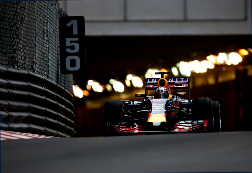 Nesusipratimas kvalifikacijoje D. Ricciardo kainavo 1 poziciją