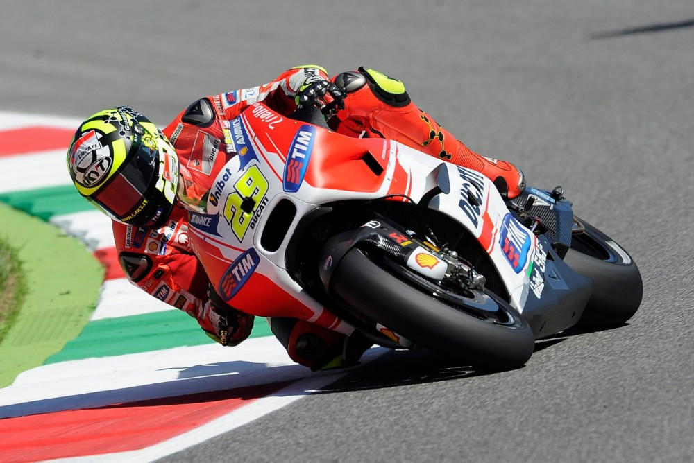 MotoGP. Mugelle pirmoji A. Iannone „pole“, M. Marquezas tik 13-as