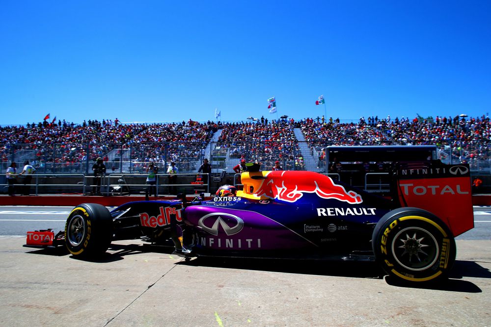 „Red Bull“ kitąmet „Renault“ variklius gali iškeisti į „Ferrari“ motorus