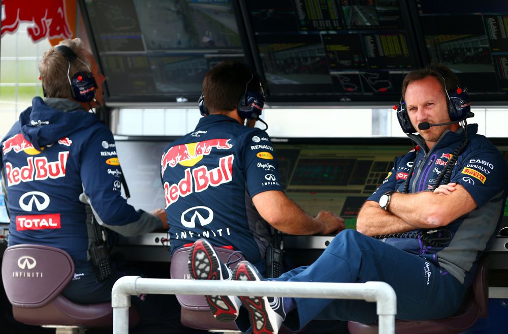 „Red Bull“: su „Renault“ elgėmės sąžiningai