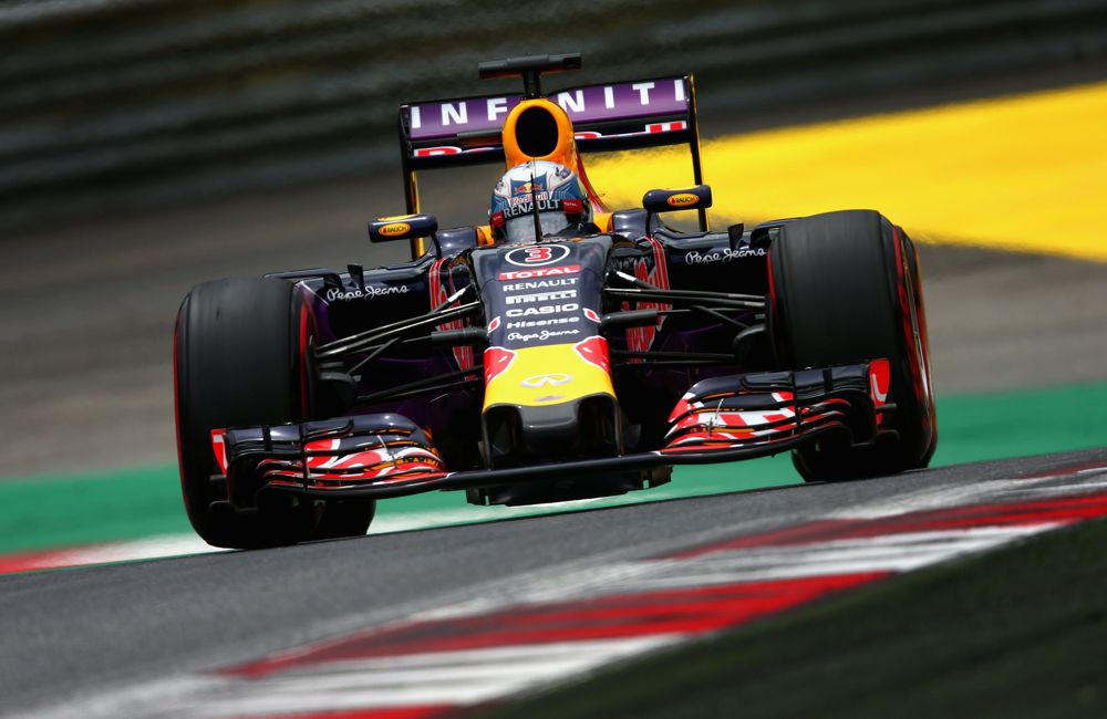 „Red Bull“ ketina likti „Formulėje-1“