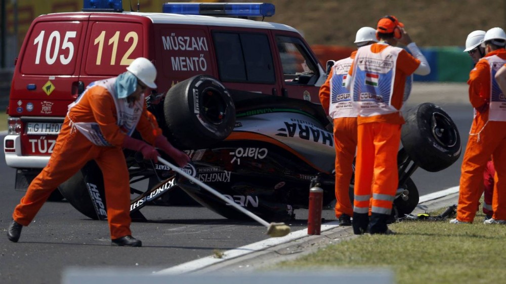 „Force India“ bando išsiaiškinti S. Perezo avarijos priežastis