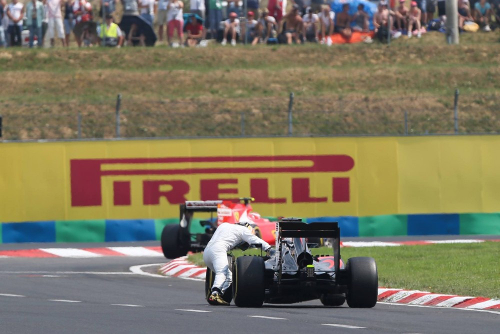 F. Alonso neprarado noro lenktyniauti F-1