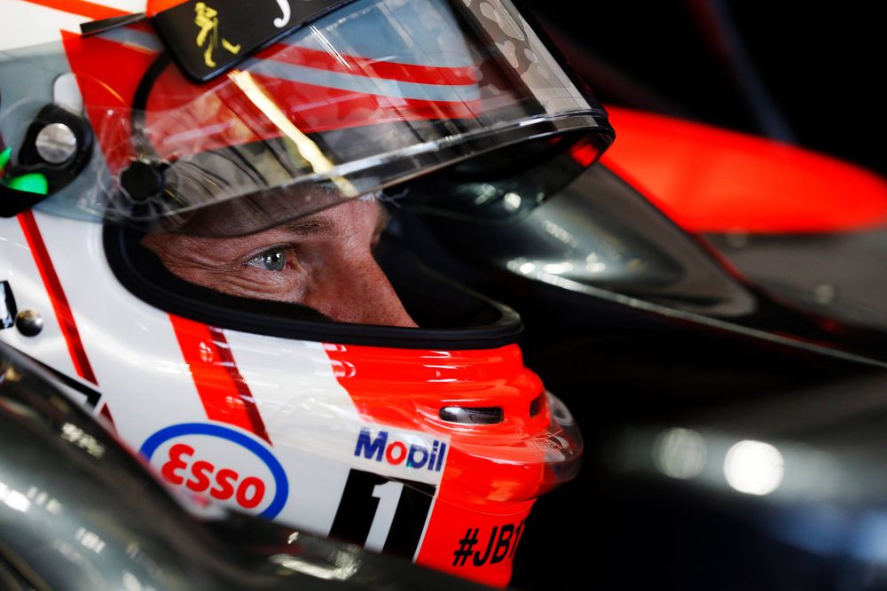 J. Buttonas: šio sezono „McLaren“ tikslai keičiasi