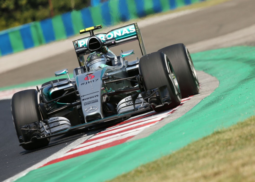 N. Rosbergą nustebino „Mercedes“ persvara prieš kitus