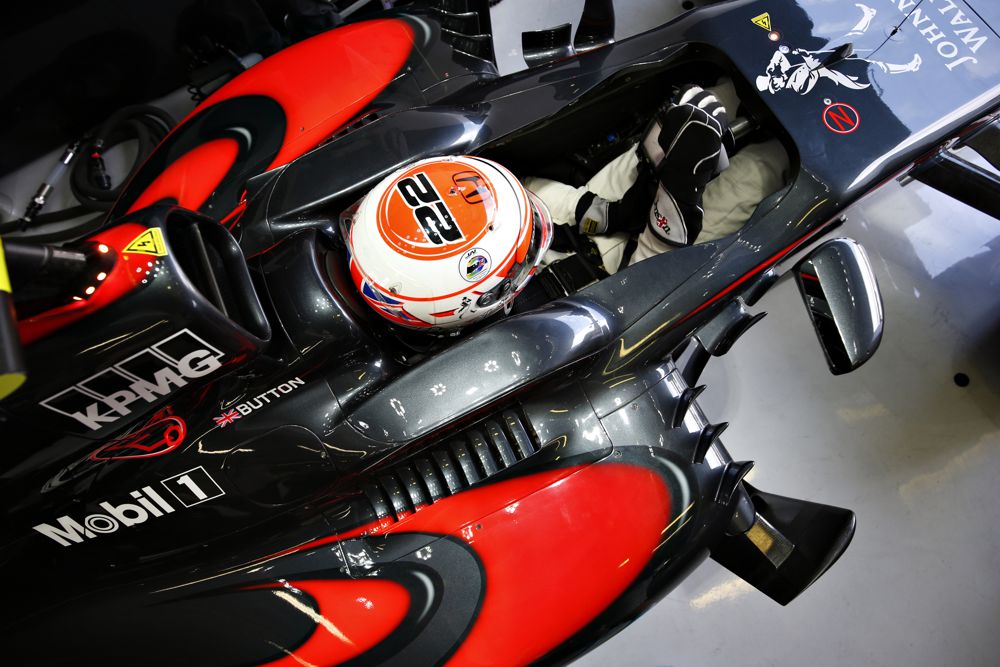 Patobulinto „Honda“ variklio J. Buttonui teks palaukti iki Meksikos GP