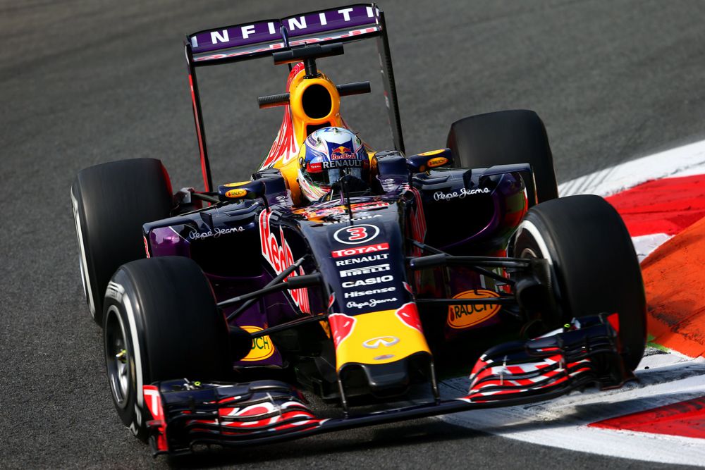 „Renault“ aptarė sutarties sąlygas su „Red Bull“