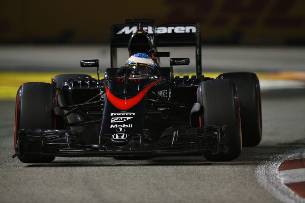 F. Alonso: žiemos testai „McLaren“ komandai vis dar tęsiasi