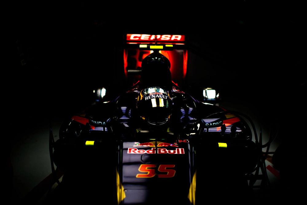 C. Sainzas ramus dėl savo ir „Toro Rosso“ ateities