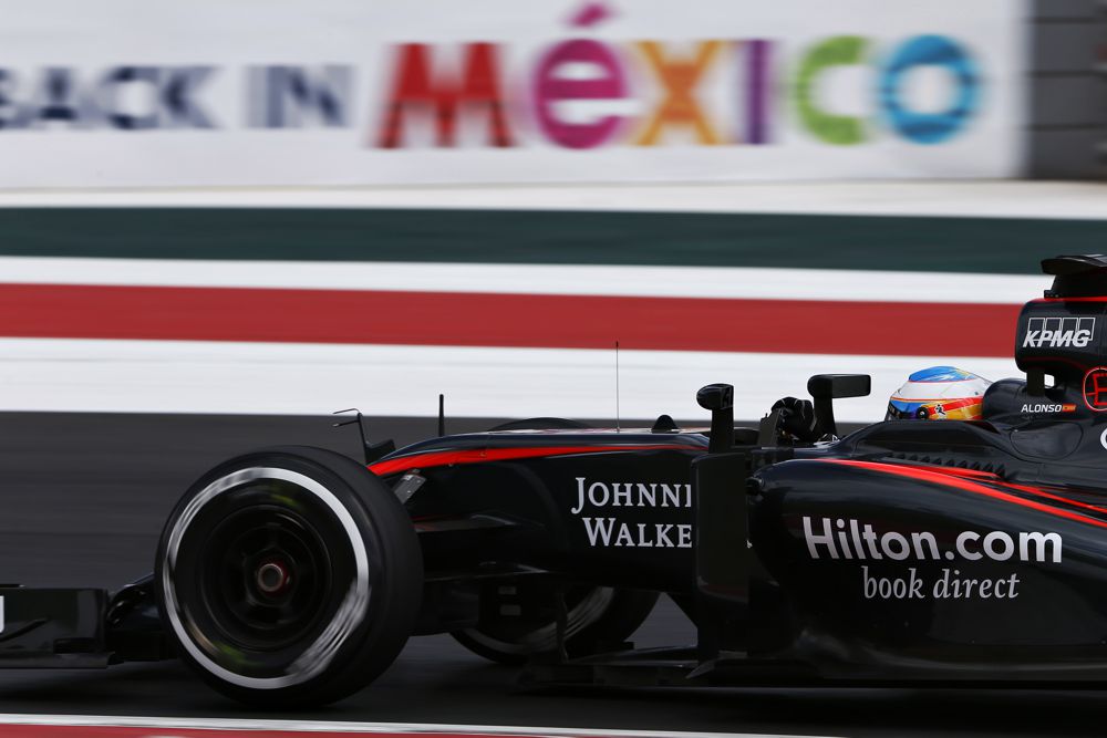 F. Alonso tikėjosi iš lenktynių pasitraukti anksti