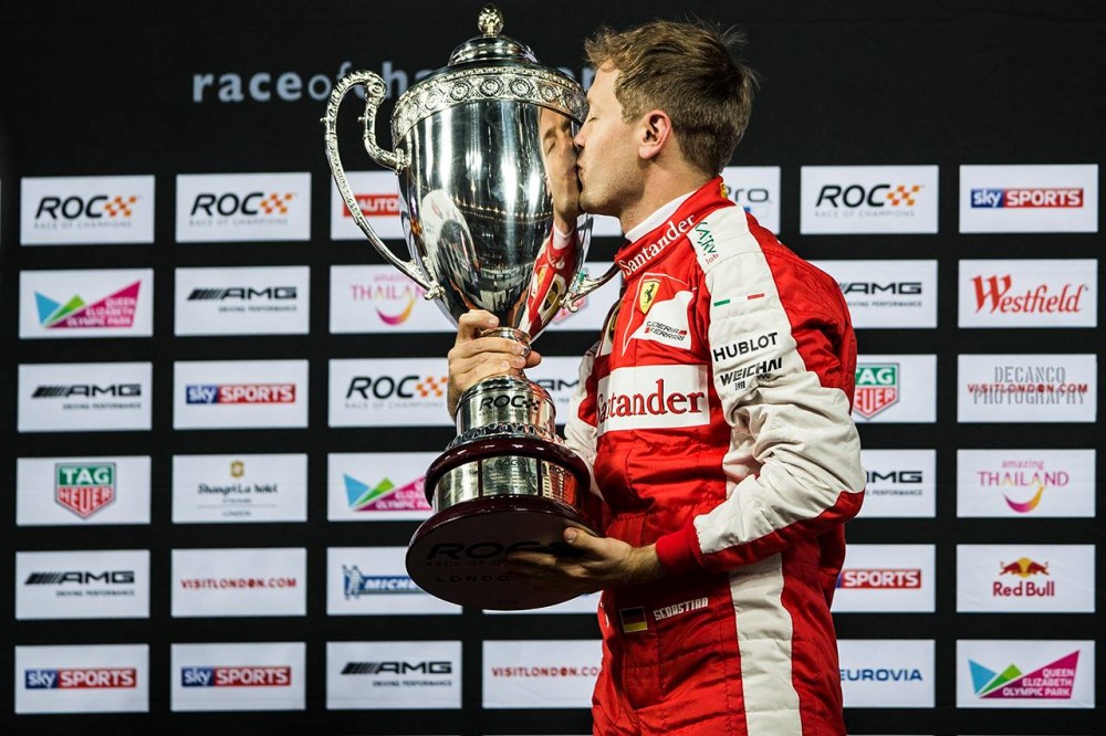 S. Vettelis triumfavo „Čempionų lenktynėse“