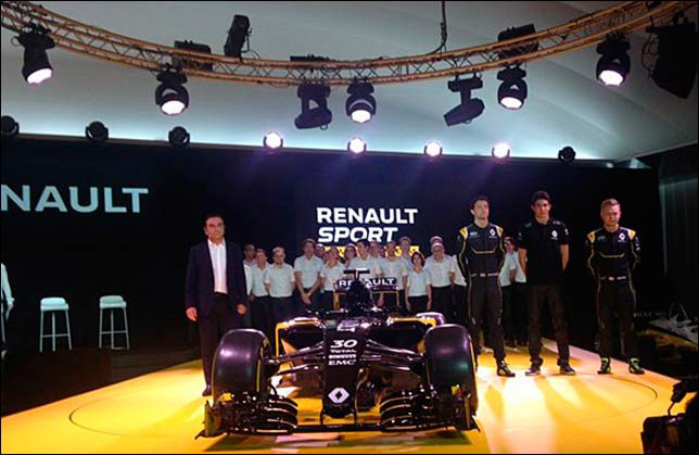 „Renault“ pristatė gamyklinę komandą
