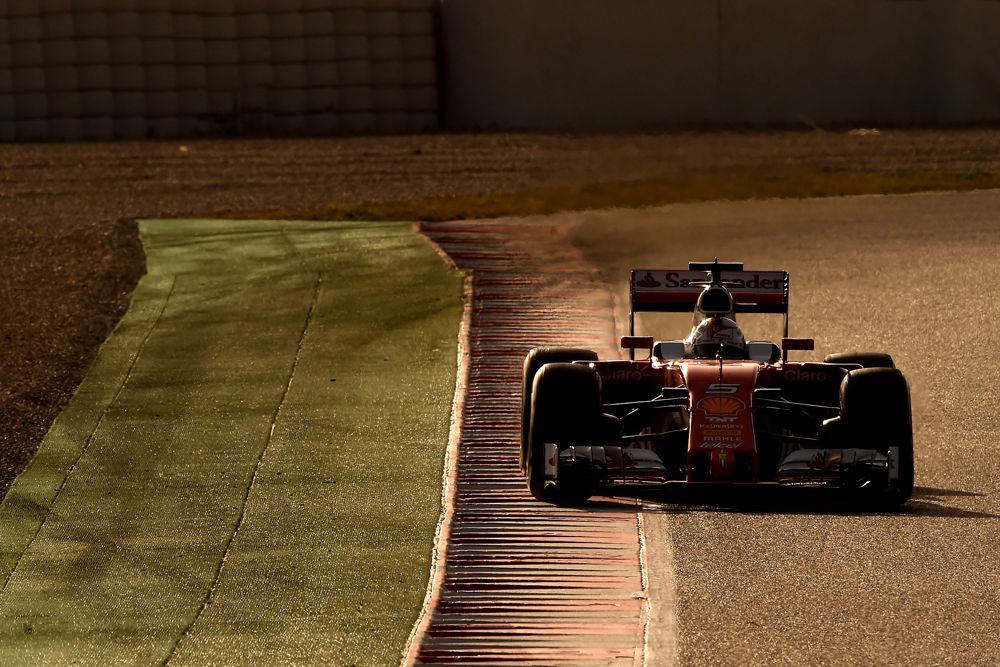 Barselonoje ir vėl greičiausias S. Vettelis
