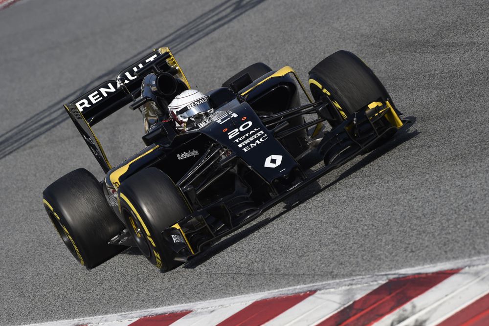 „Renault“ jau ruošiasi 2017 m. sezonui