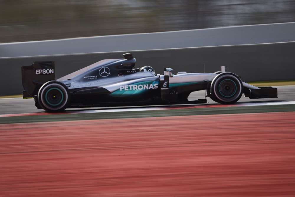 Bandymai Barselonoje: N. Rosbergas parodė tikrąjį „Mercedes“ greitį